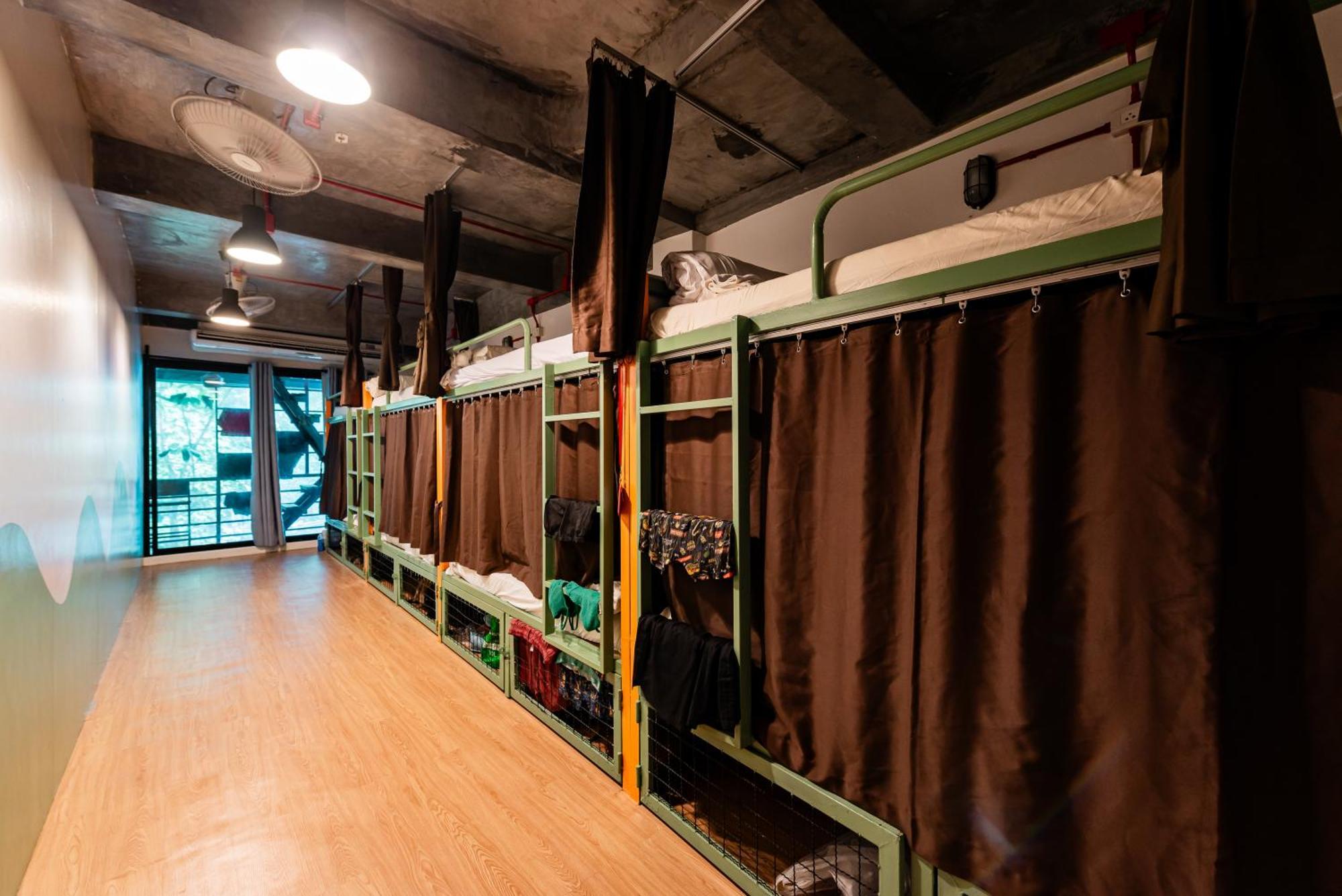 Sleeper Hostel Ao Nang Værelse billede